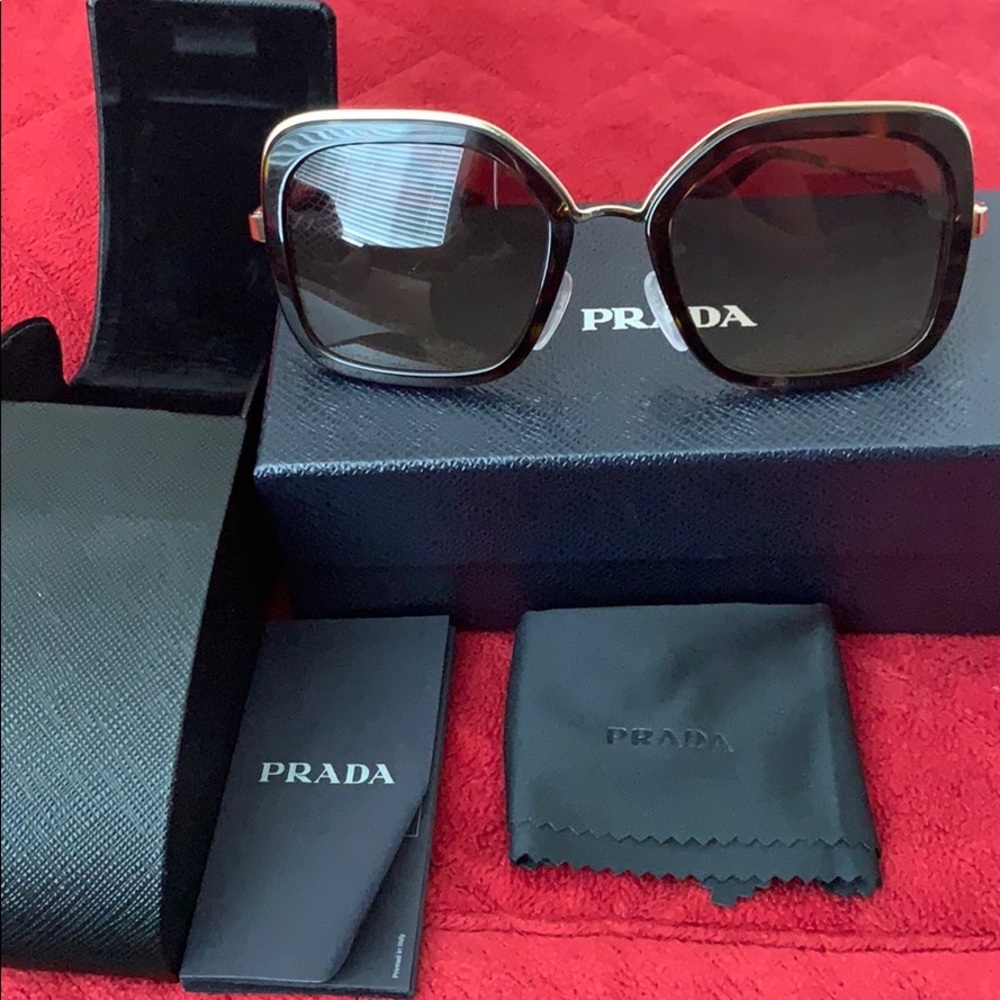 PRADA oversized square glasses - Picture 3 of 6